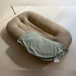Snuggle Me infant lounger(birch) and cover(slate) with original packaging